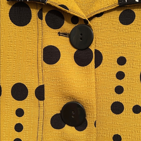 Ali Miles Mustard and Black Polka Dot Button Blazer with Contrast Trim - Picture 4 of 6